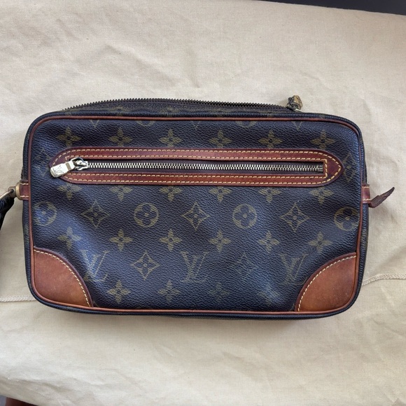 Authentic Louis Vuitton Dragonne GM clutch - Picture 3 of 11